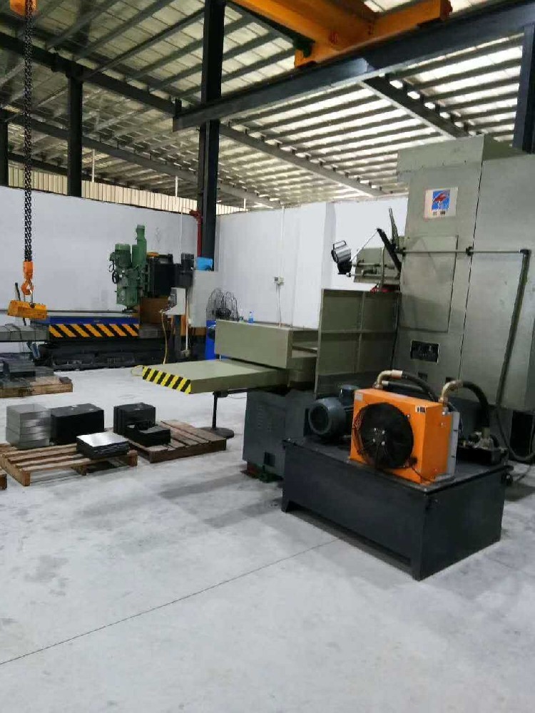 瑞典****鋼，瑞典的霍爾姆